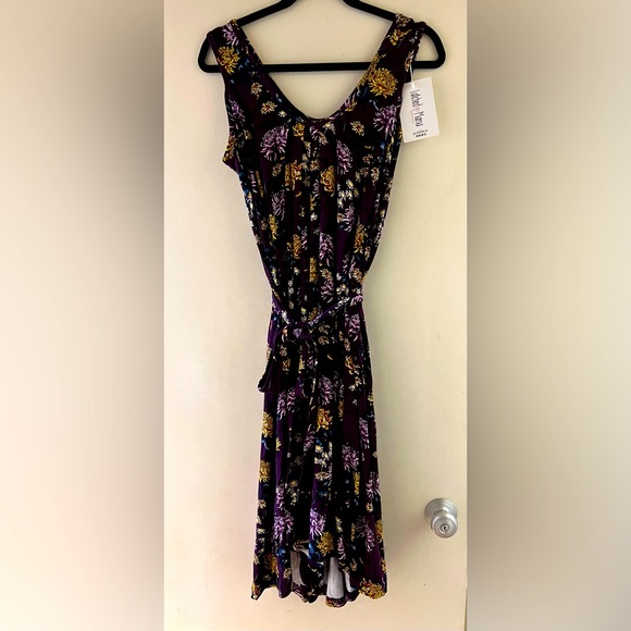 Latched Mama Violet Peony Standard Nursing Romper - Picture 2 of 6